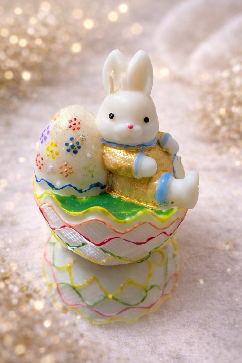 🐰 Świeca sojowa Króliczek Wielkanocny z jajkiem – ręcznie robiona dekoracja świąteczna