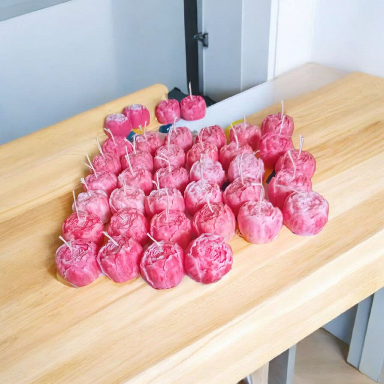 🌸 Świeca sojowa Piwonia S – podziękowanie dla gości z personalizacją gratis