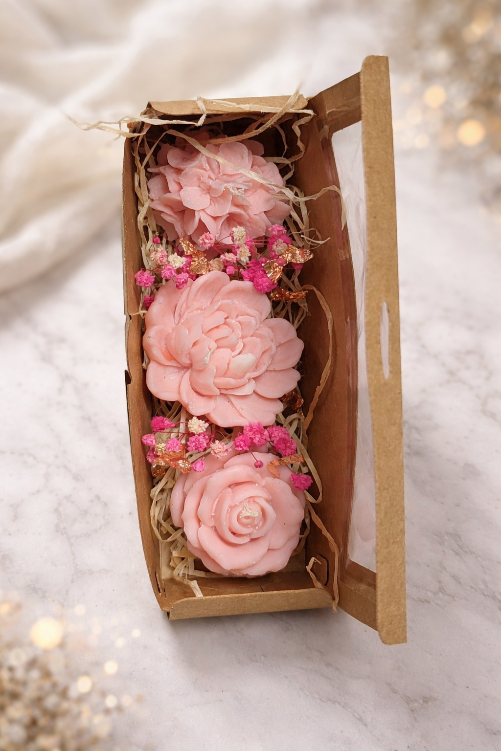 Świece sojowe zapachowe w kształcie kwiatów – zestaw 3 sztuki w pudełku prezentowym | Ręcznie robione